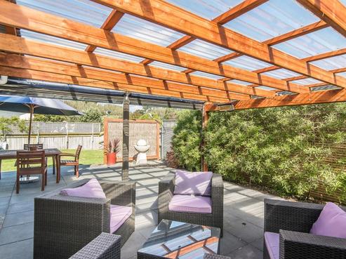 7 Leanne Way, Waikanae Beach