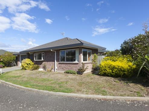 11 Leigh Place, Paraparaumu Beach