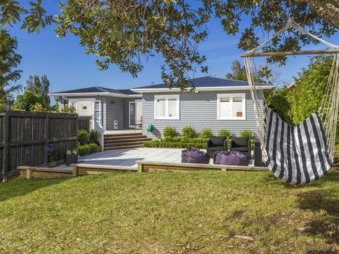 8 Channel View Road, Campbells Bay