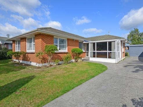 1 Snell Grove, Clouston Park