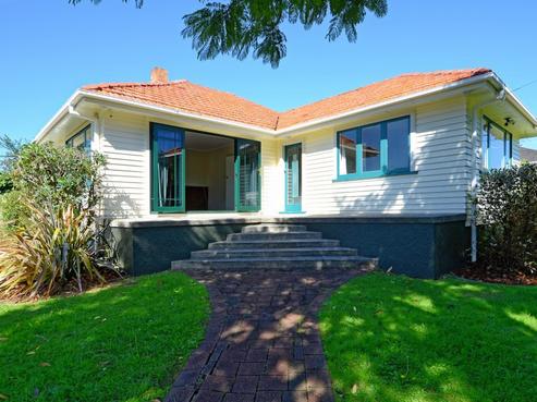 67 Houchens Road, Glenview