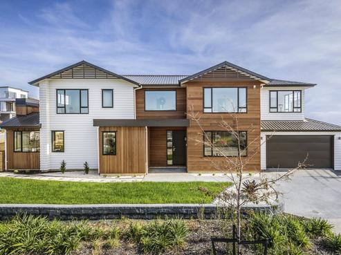 7 Greenlink Rise, Long Bay