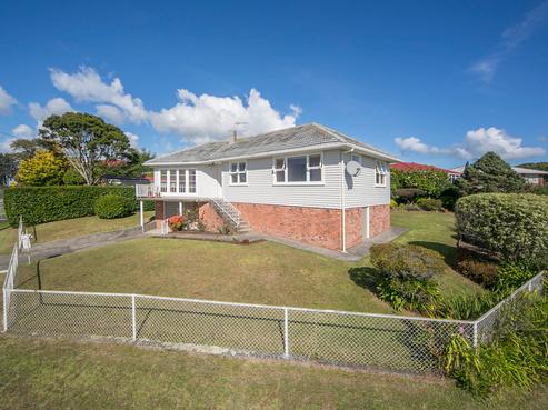4 Scanlen Terrace, Kelston