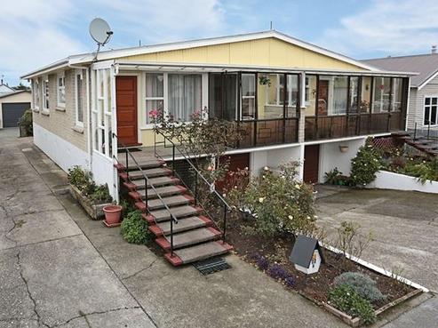 77B Lowe Street, Avenal