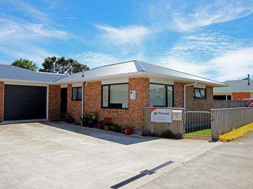 2/49A Princess Street, Waitara