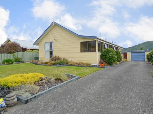 19 Shanly Street, Brown Owl