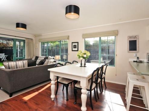 270 Grandview Road, Western Heights