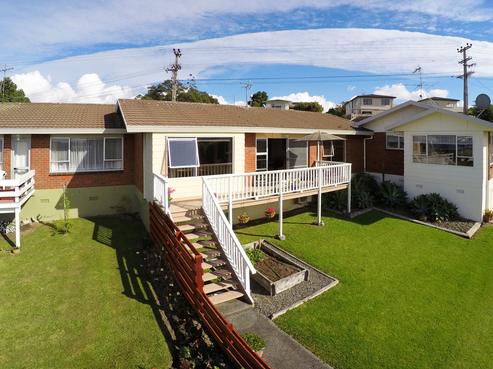 2/15 Stanmore Bay Road, Stanmore Bay