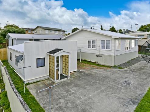 2/107 Target Road, Totara Vale