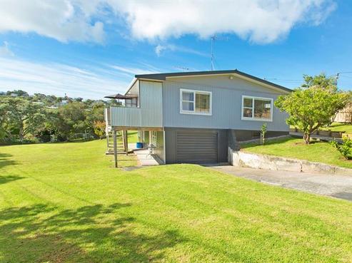 1 Rata Road, Stanmore Bay