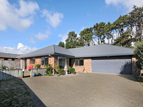 132 Weggery Drive, Waikanae Beach