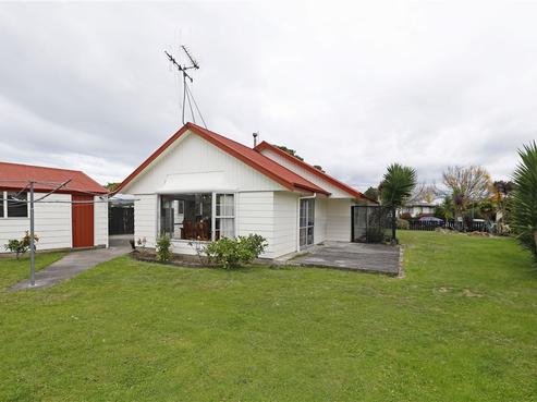 98 Oakfield Crescent, Pukete