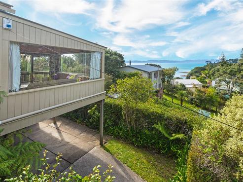 71 Howard Road, Orere Point