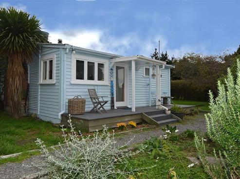 57 Western Lake Road, Featherston