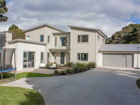 1020A Scenic Drive North, Swanson