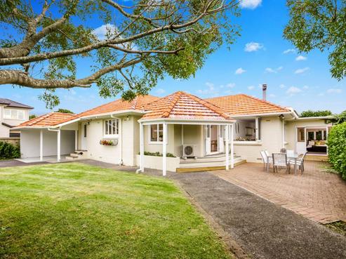 9 Maleme Avenue, Belmont