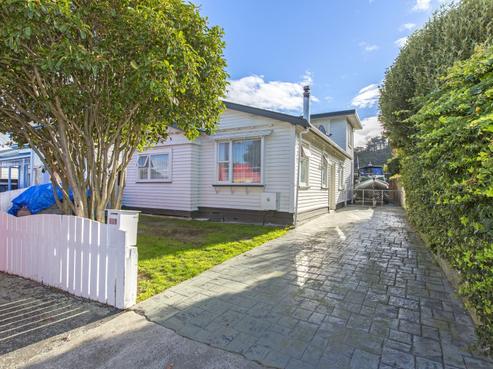 139 Nelson Street, Petone