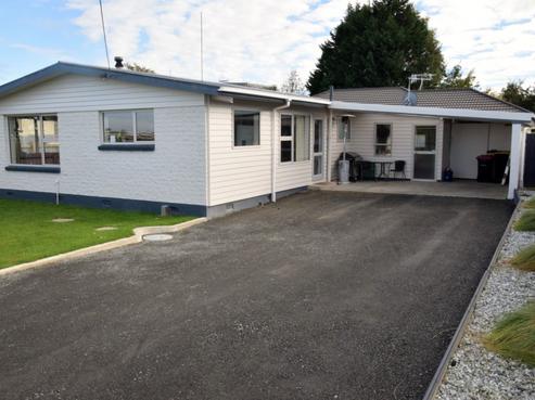 96 Findlay Road, Ascot