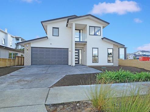 15 Caldera Drive, Long Bay