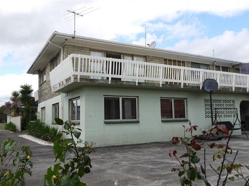 64 Racecourse Road, Waiuku