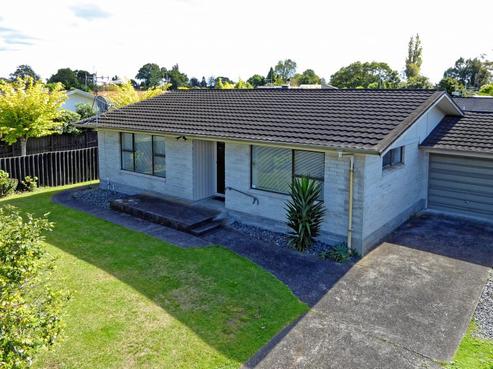 121A Clarkin Road, Fairfield