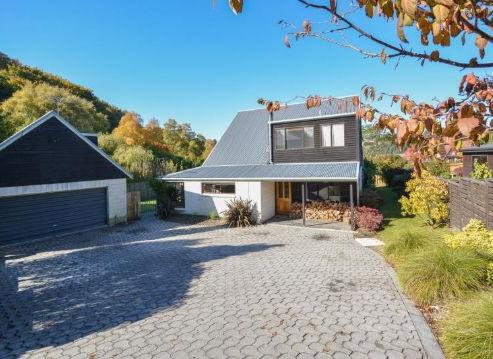 82 Glenross Street, Glenross