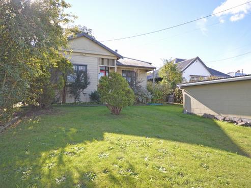 7 Roslyn Terrace, West End