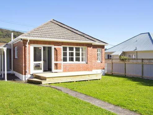 5 Wilkie Crescent, Naenae