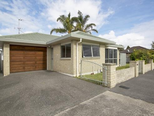 2 Target Street, Point Chevalier