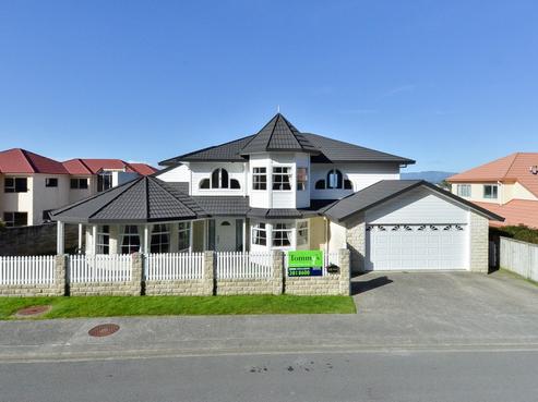 34 Downing Street, Crofton Downs