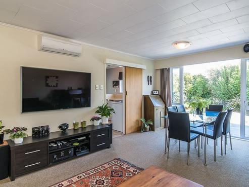 14 Otira Grove, Kelson