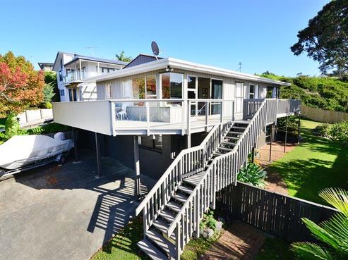 9 Mariners Grove, Algies Bay