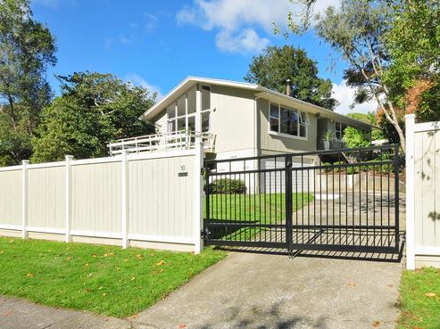 10 Fendalton Crescent, Pinehaven