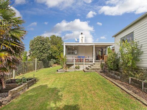 12 Andrew Road, Howick
