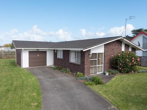 11 Green Lane, Hawera