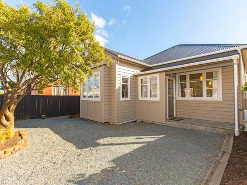 43 Beach Street, Petone