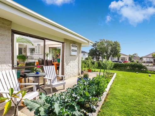 12A Saint Michaels Avenue, Point Chevalier