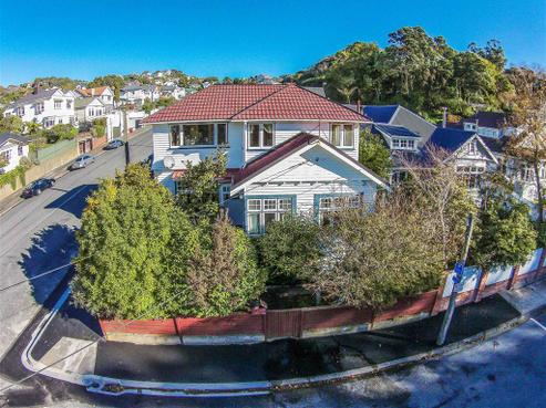 24 Glen Road, Kelburn