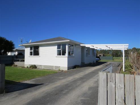 17 East Bank Road, Thornton