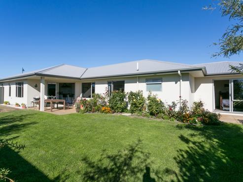 11 Haast Place, Poraiti