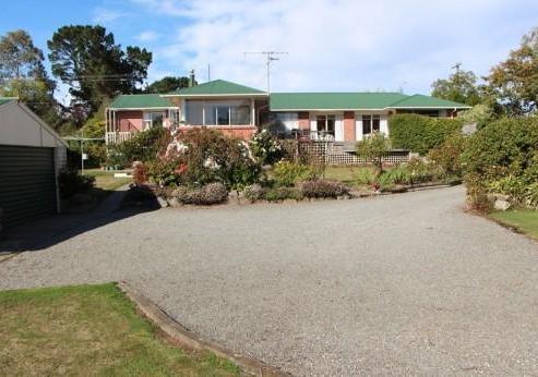 288 Fairview Road, Fairview
