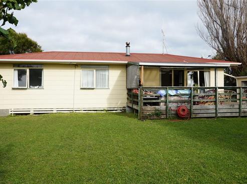 101 Atkinson Avenue, Otaki Beach