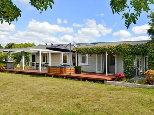 491 State Highway 16, Kumeu