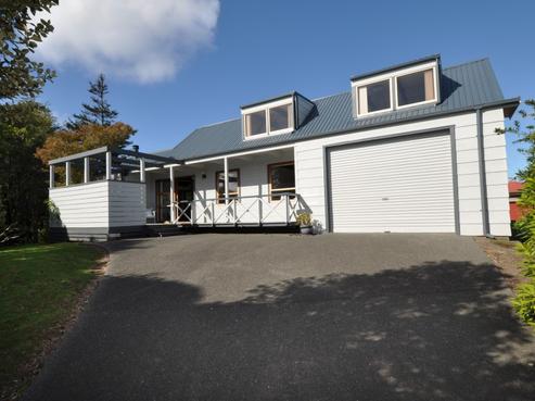 11 Coutts Road, Pauanui