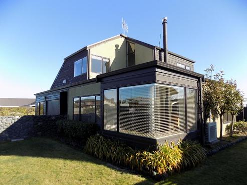2/24 Stanley Street, Wharewaka