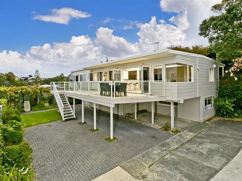 1/23 Sunset Road, Totara Vale