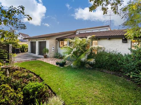 2/19 Wairere Road, Torbay