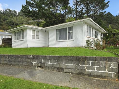 19 Shackleton Grove, Stokes Valley
