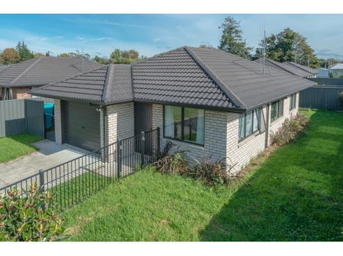 57 Dey Street, Hamilton East