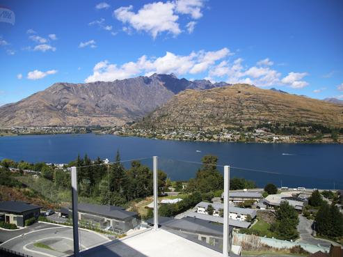 16 Top Lane, Queenstown Central